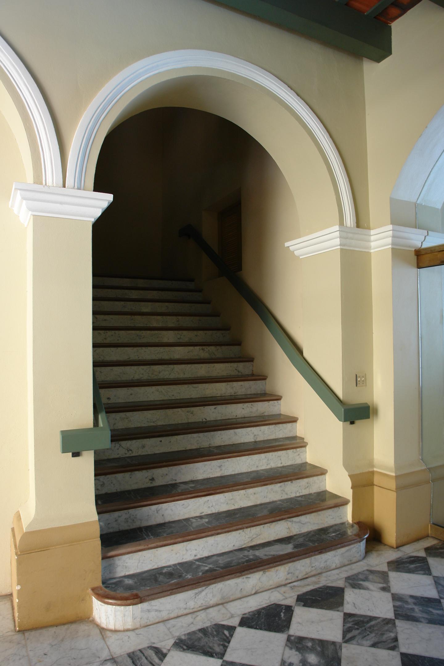 Calle de la Fortaleza 56 - Antigua Real Audiencia - Conservatorio De Artes Del Caribe - San Juan (Viejo San Juan) - 2011 00043